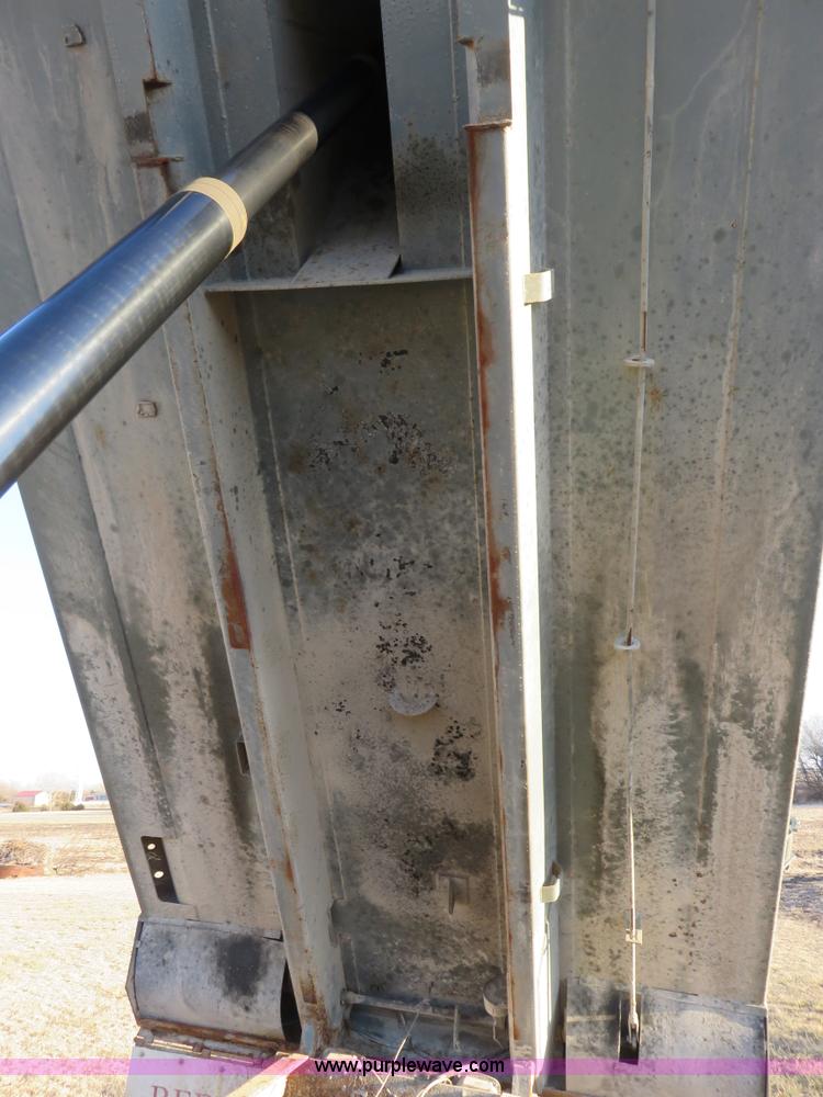 image for item K7092 1999 International 4700 dump truck