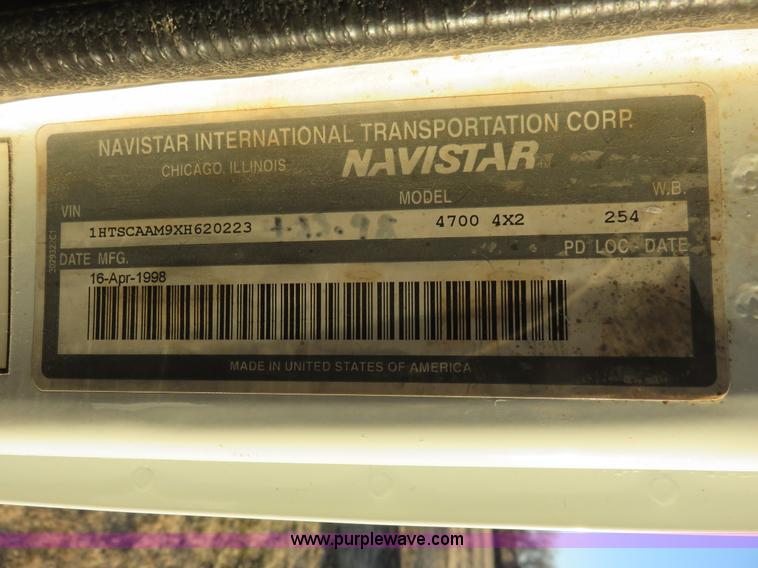 image for item K7092 1999 International 4700 dump truck