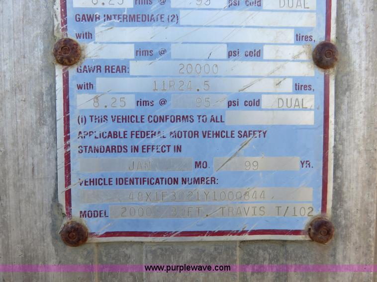 image for item K7172 2000 Travis end dump trailer