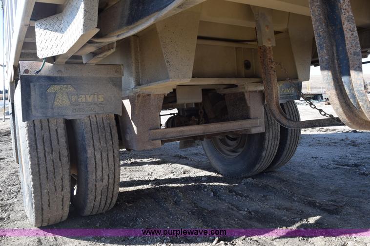 image for item K7172 2000 Travis end dump trailer