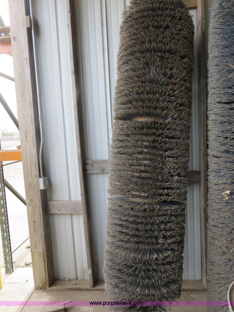 image for item K7197 Superior DT80C broom