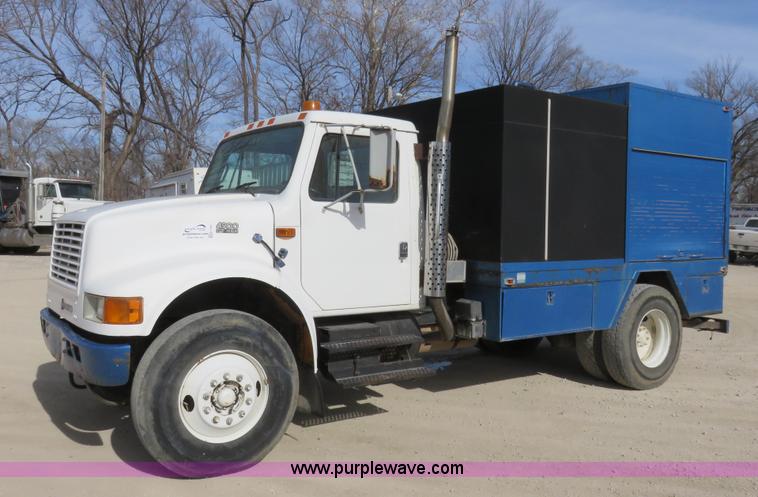 image for item K7243 1996 International 4900 sewer rodder truck