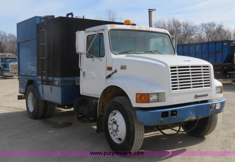 image for item K7243 1996 International 4900 sewer rodder truck