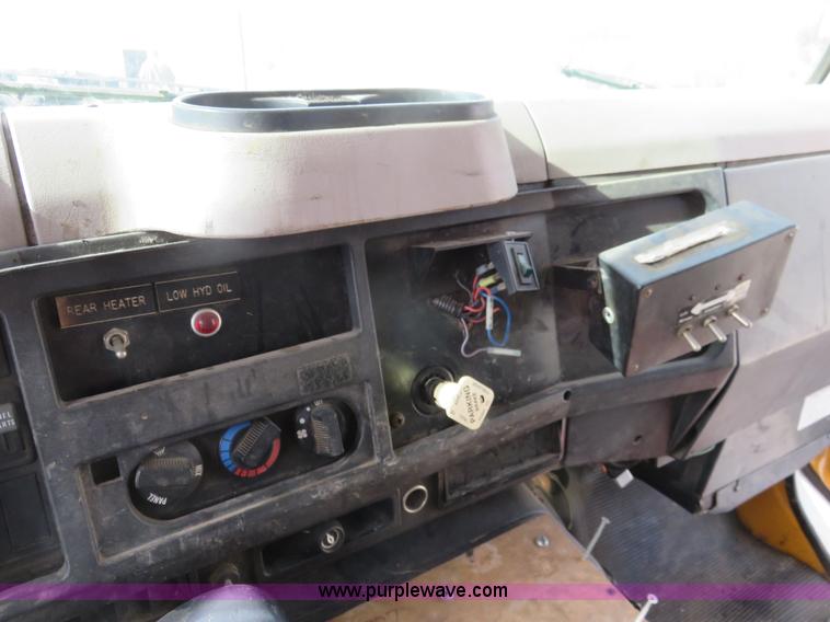 image for item K7243 1996 International 4900 sewer rodder truck