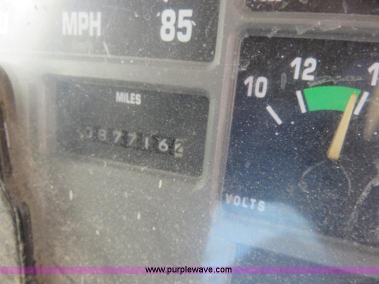 image for item K7243 1996 International 4900 sewer rodder truck