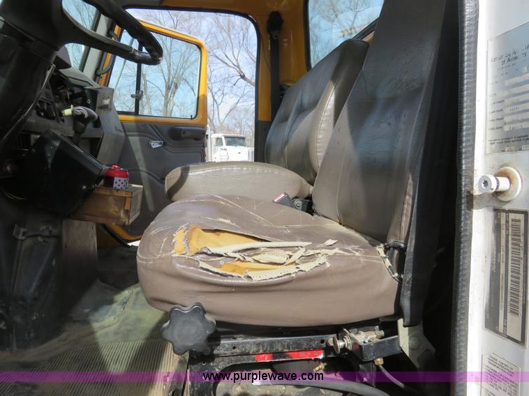 image for item K7243 1996 International 4900 sewer rodder truck