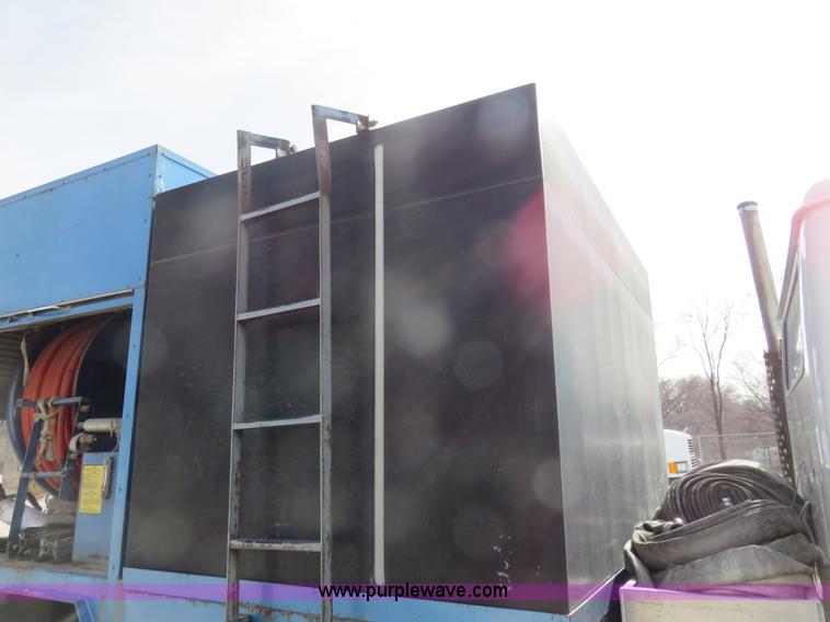 image for item K7243 1996 International 4900 sewer rodder truck