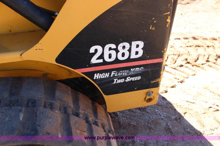 image for item L6596 2006 Caterpillar 268B skid steer