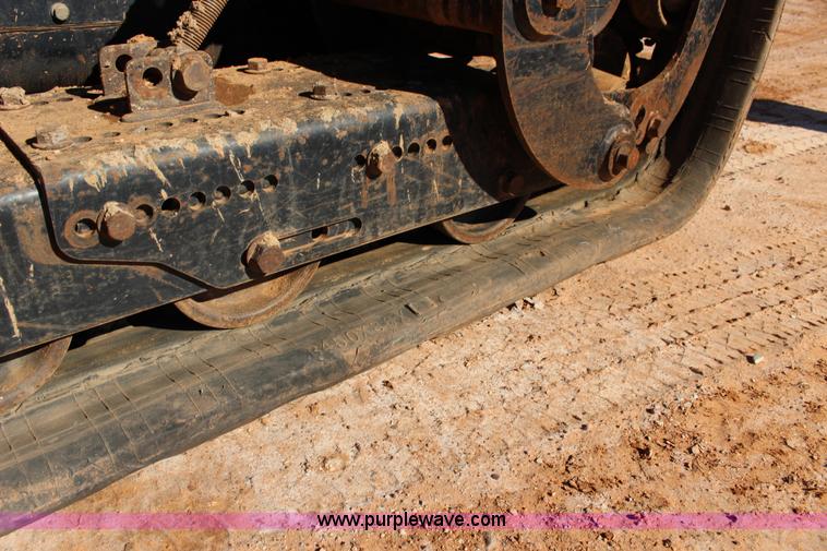 image for item L6596 2006 Caterpillar 268B skid steer