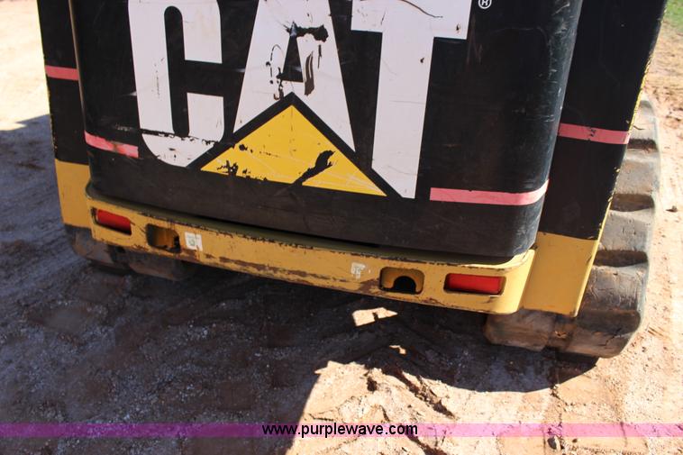 image for item L6596 2006 Caterpillar 268B skid steer