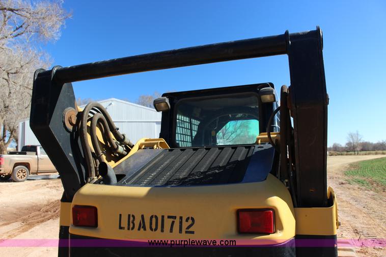 image for item L6596 2006 Caterpillar 268B skid steer