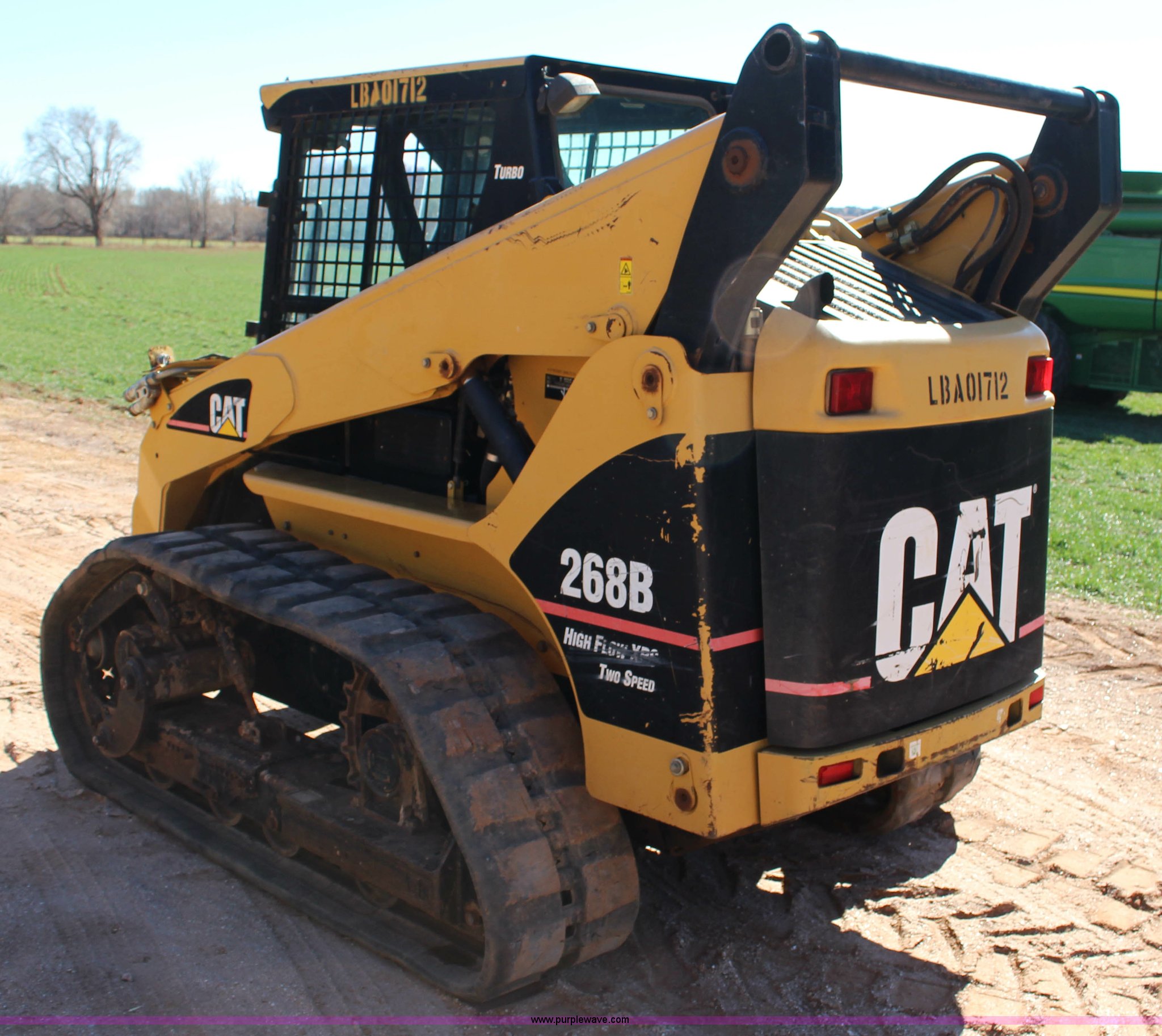 2006 Caterpillar 268B skid steer in Alva, OK Item L6596 sold Purple