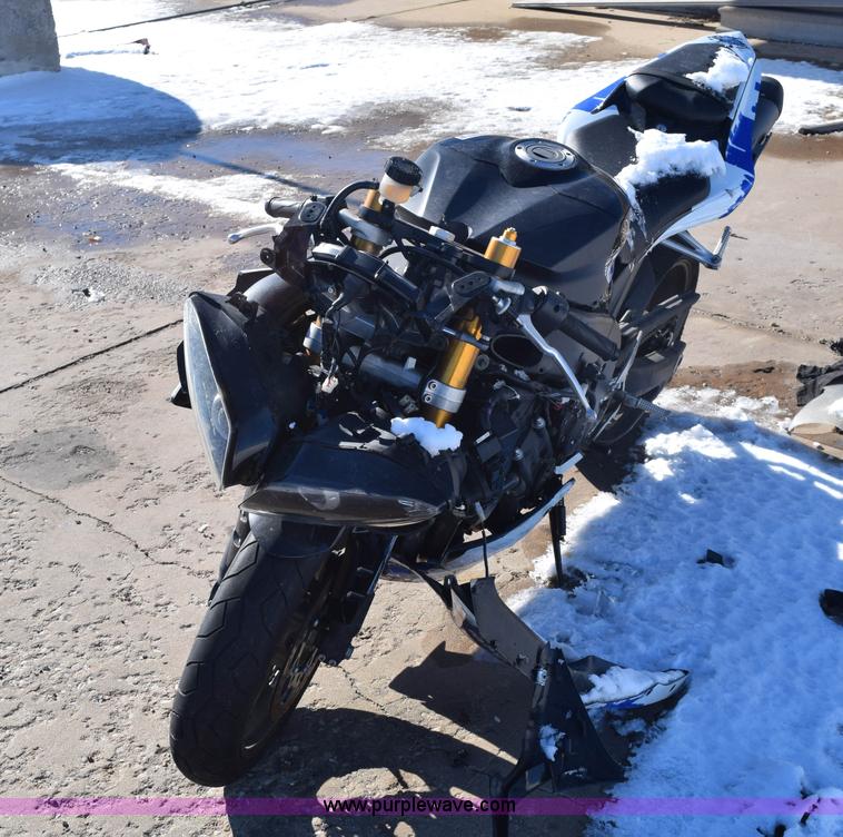 image for item BB9727 2008 Yamaha R1 motorcycle