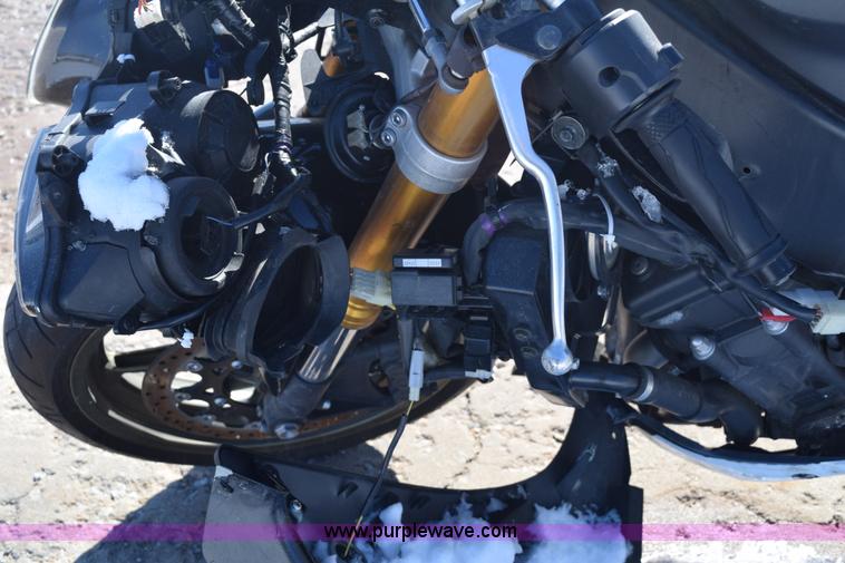 image for item BB9727 2008 Yamaha R1 motorcycle