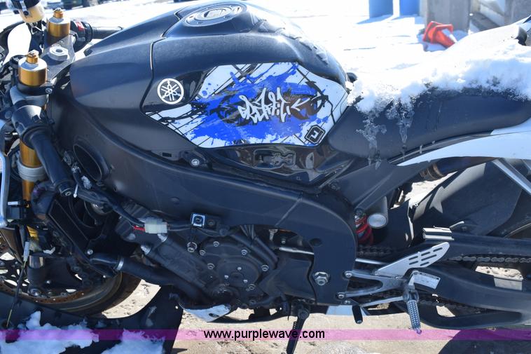 image for item BB9727 2008 Yamaha R1 motorcycle