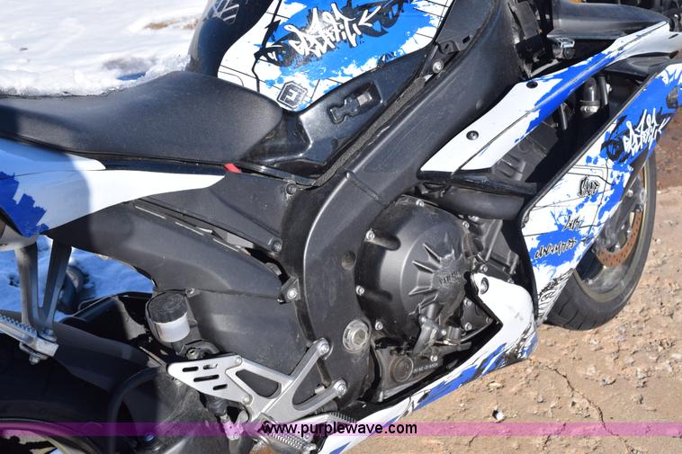 image for item BB9727 2008 Yamaha R1 motorcycle