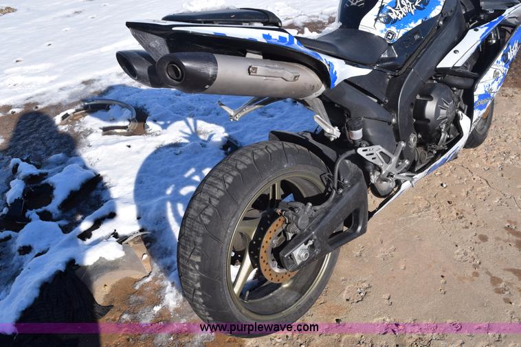 image for item BB9727 2008 Yamaha R1 motorcycle