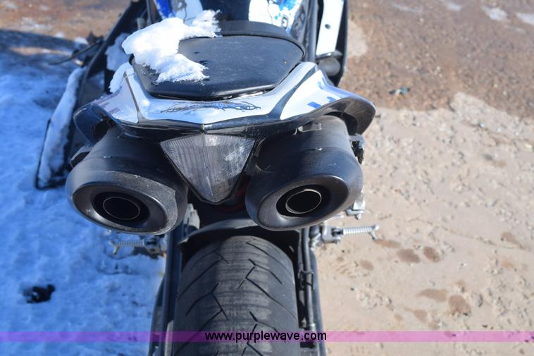 image for item BB9727 2008 Yamaha R1 motorcycle