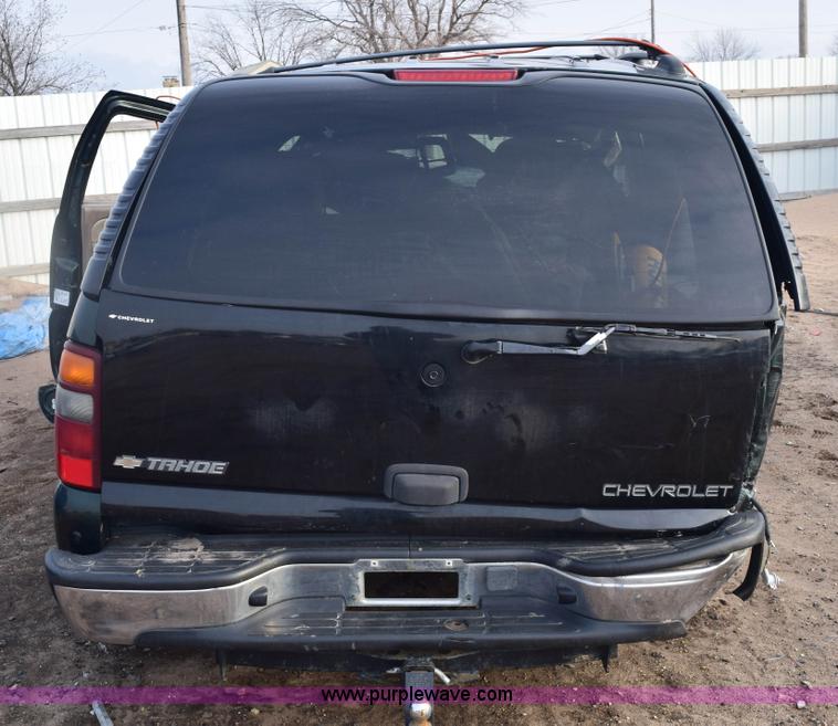 image for item E6113 2002 Chevrolet Tahoe SUV