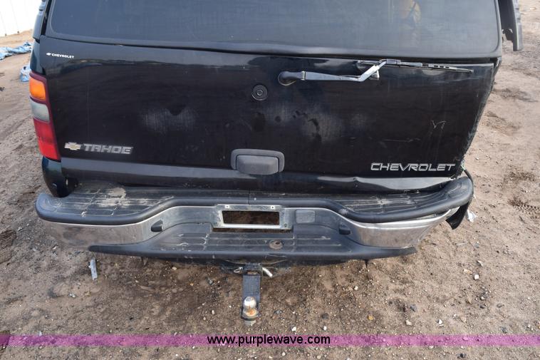 image for item E6113 2002 Chevrolet Tahoe SUV
