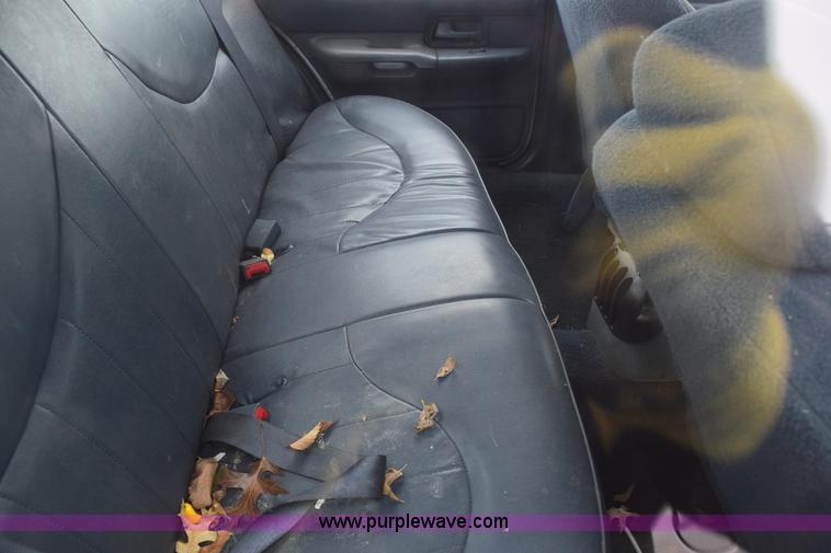 image for item E6129 2001 Ford Crown Victoria