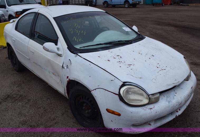 image for item E6130 2000 Dodge Neon