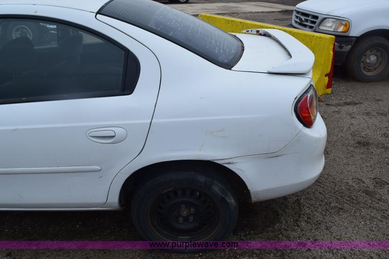 image for item E6130 2000 Dodge Neon