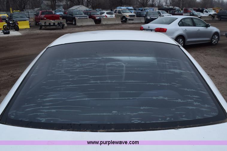 image for item E6130 2000 Dodge Neon