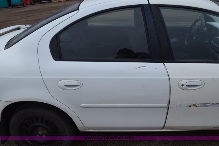 image for item E6130 2000 Dodge Neon