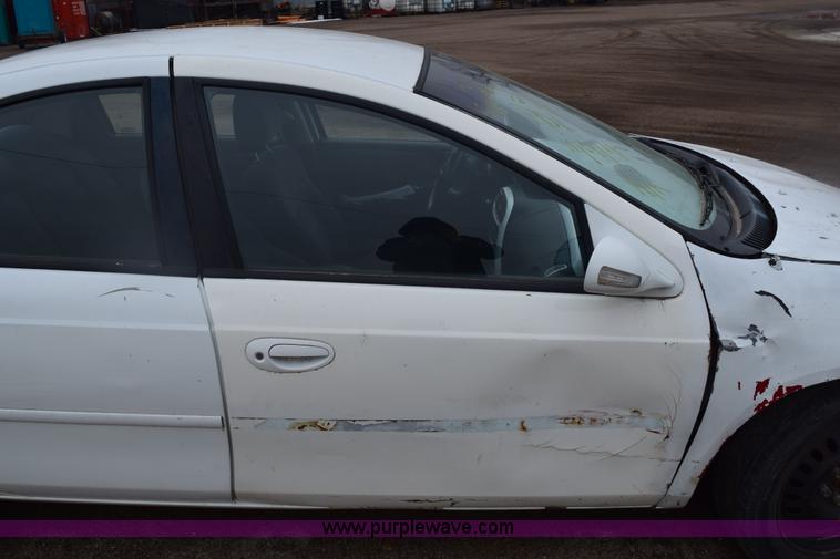 image for item E6130 2000 Dodge Neon