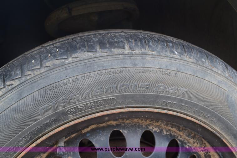 image for item E6130 2000 Dodge Neon