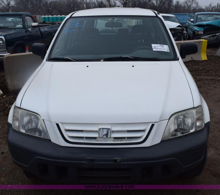 image for item E6131 2001 Honda CR-V LX SUV