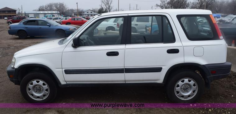 image for item E6131 2001 Honda CR-V LX SUV