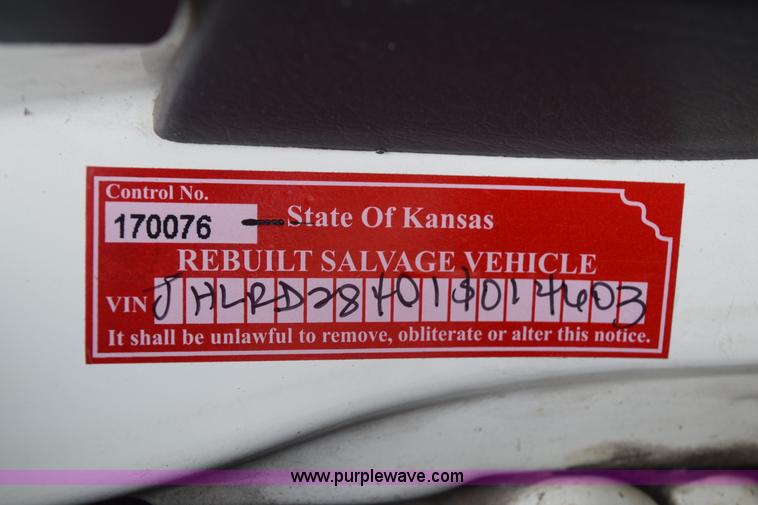 image for item E6131 2001 Honda CR-V LX SUV