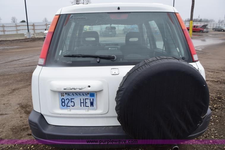 image for item E6131 2001 Honda CR-V LX SUV