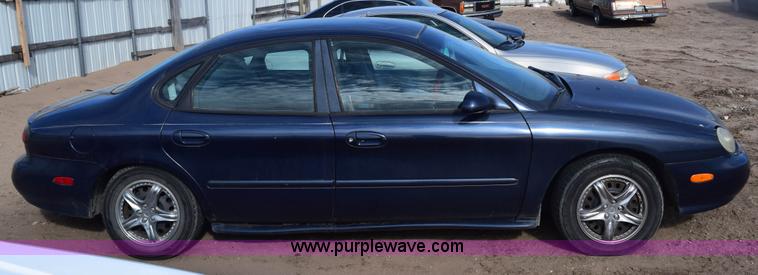 image for item E6158 1998 Ford Taurus LX