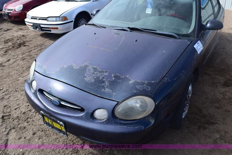 image for item E6158 1998 Ford Taurus LX