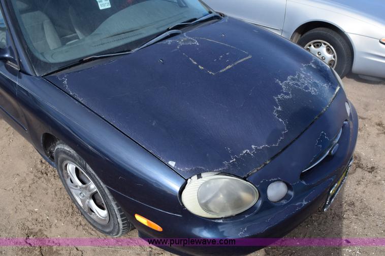 image for item E6158 1998 Ford Taurus LX