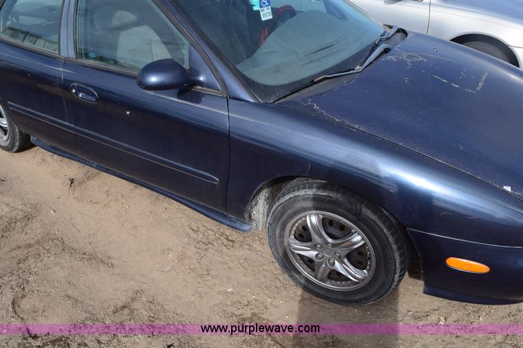 image for item E6158 1998 Ford Taurus LX