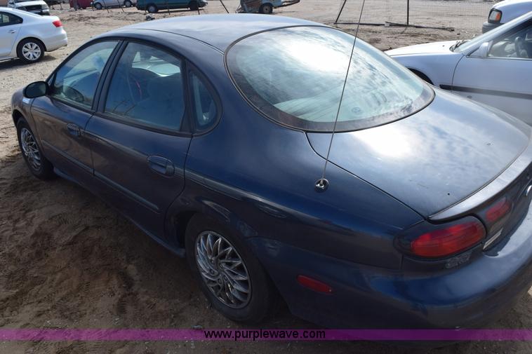 image for item E6158 1998 Ford Taurus LX
