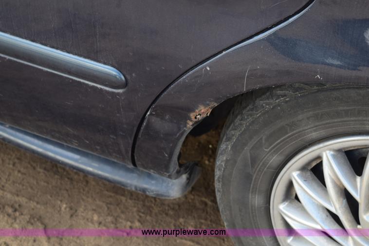 image for item E6158 1998 Ford Taurus LX