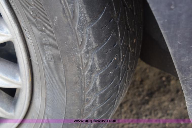 image for item E6158 1998 Ford Taurus LX