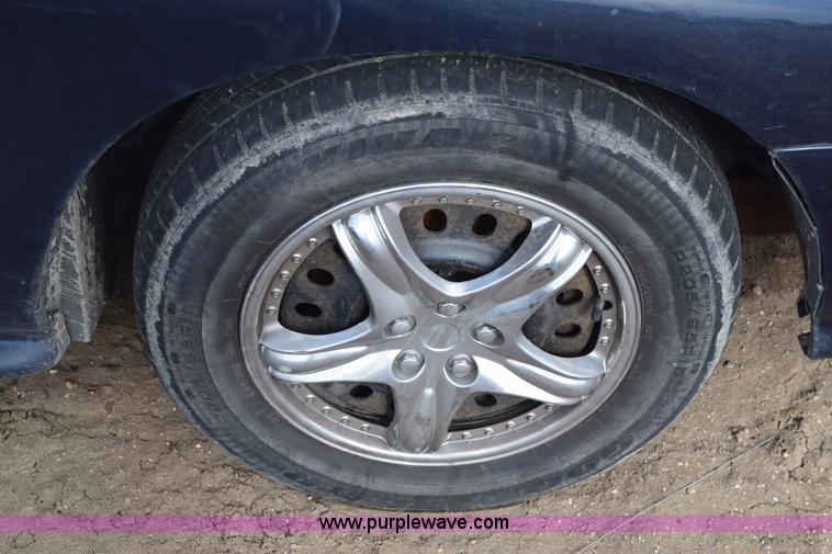 image for item E6158 1998 Ford Taurus LX