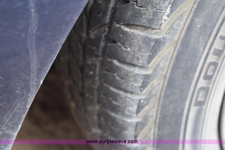 image for item E6158 1998 Ford Taurus LX