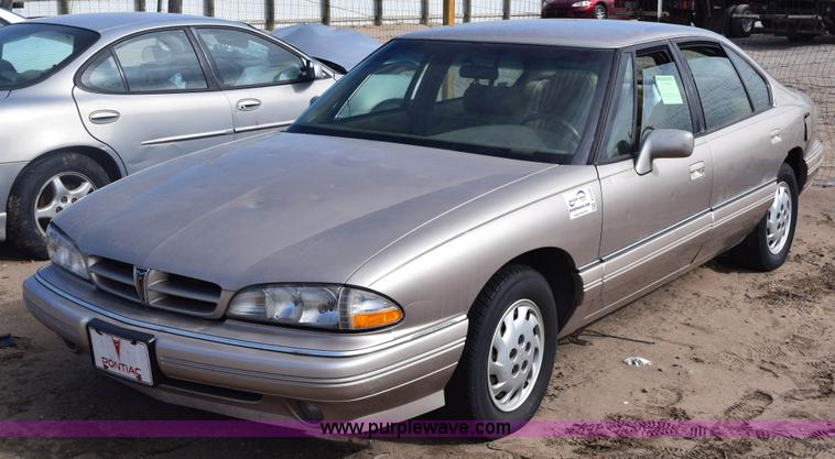 image for item E6160 1993 Pontiac Bonneville SE