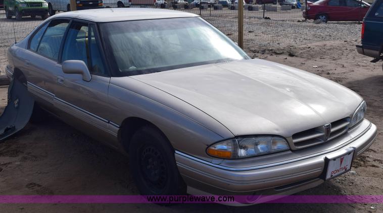 image for item E6160 1993 Pontiac Bonneville SE