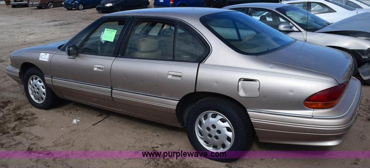 image for item E6160 1993 Pontiac Bonneville SE