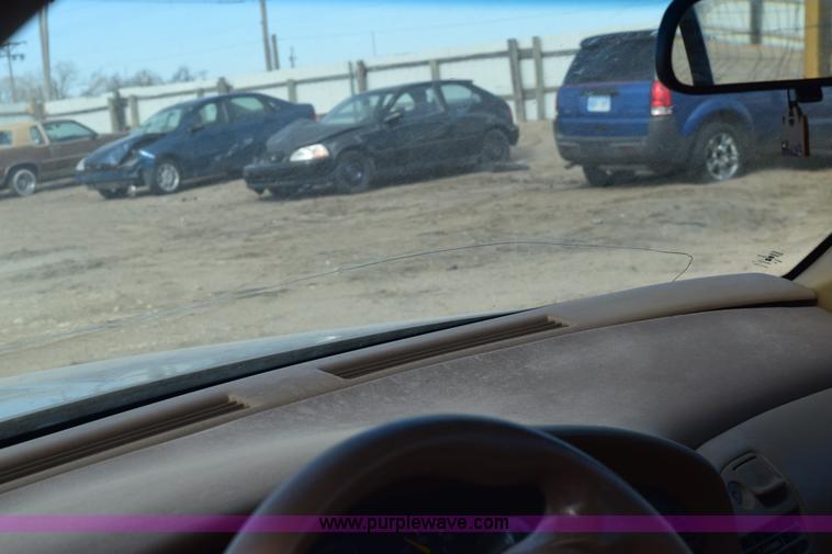 image for item E6160 1993 Pontiac Bonneville SE