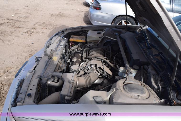 image for item E6160 1993 Pontiac Bonneville SE