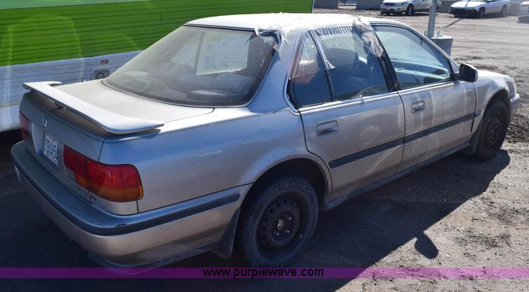 image for item E6163 1993 Honda Accord LX